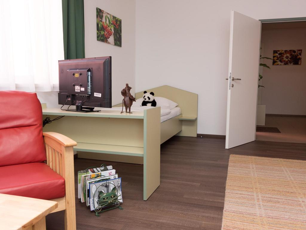 Winrooms "Hotel&Appartement" Винер-Нойштадт Экстерьер фото