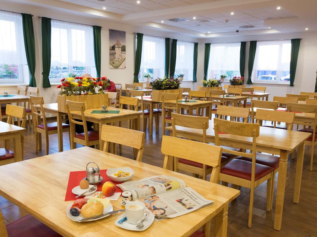 Winrooms "Hotel&Appartement" Винер-Нойштадт Экстерьер фото